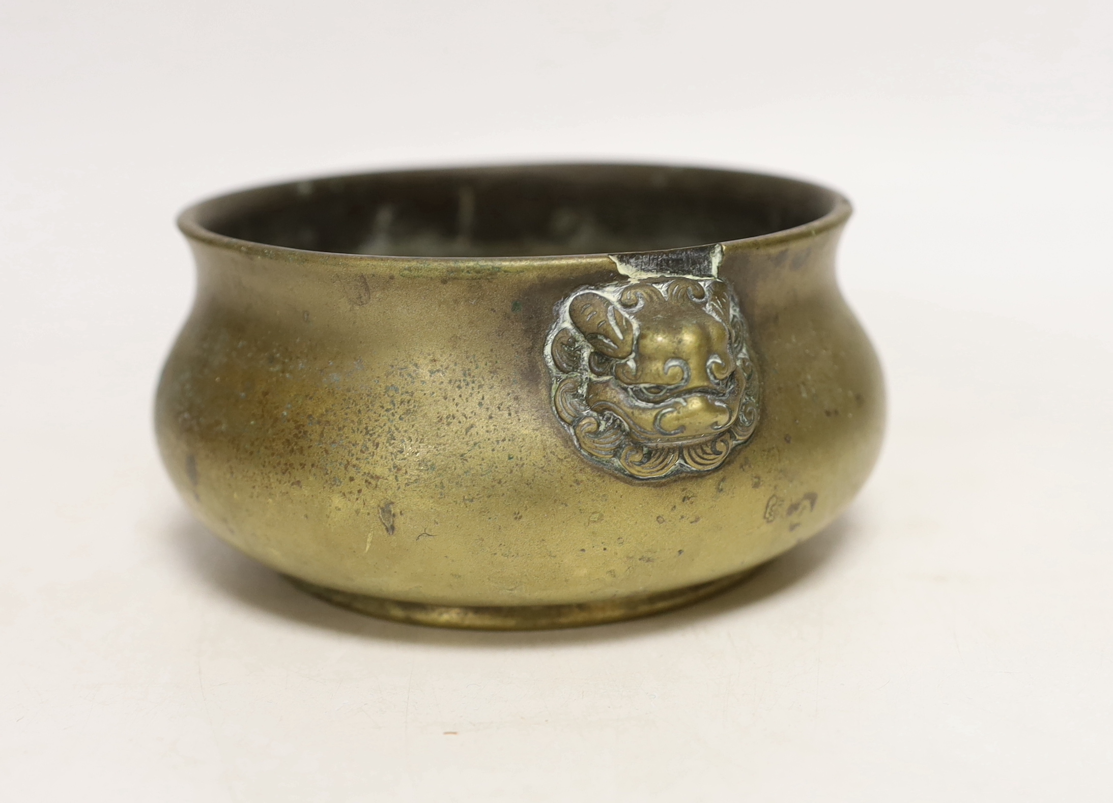 An 18th / 19th Chinese bronze censer, gui, Xuande mark, diameter 12cm